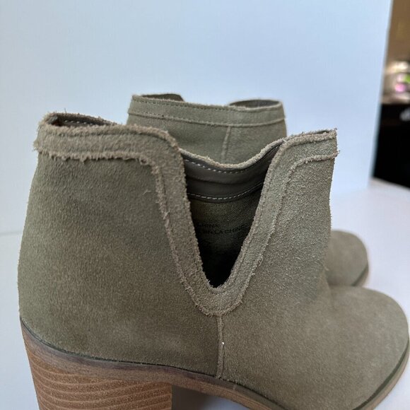 Urban Outfitters Suede Tan Ankle Boot Size 8 - Picture 3 of 10